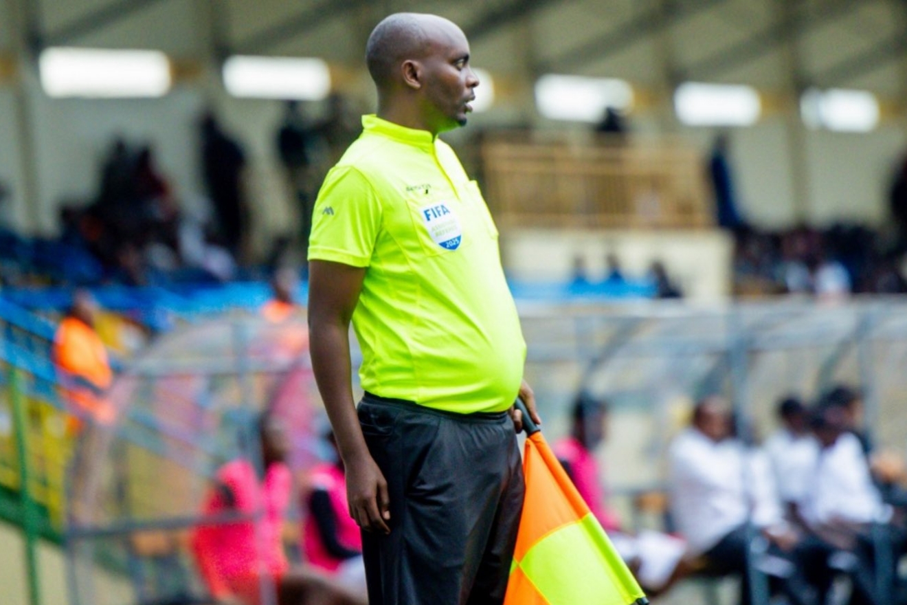 FERWAFA yahannye umusifuzi wibye APR FC imusaba kongera imyitozo