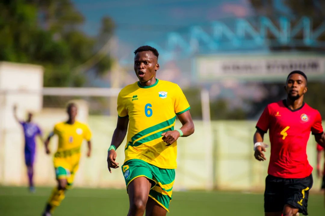 Umukinnyi w'Amavubi wakinaga i Burayi yasezeye burundu kuri ruhago