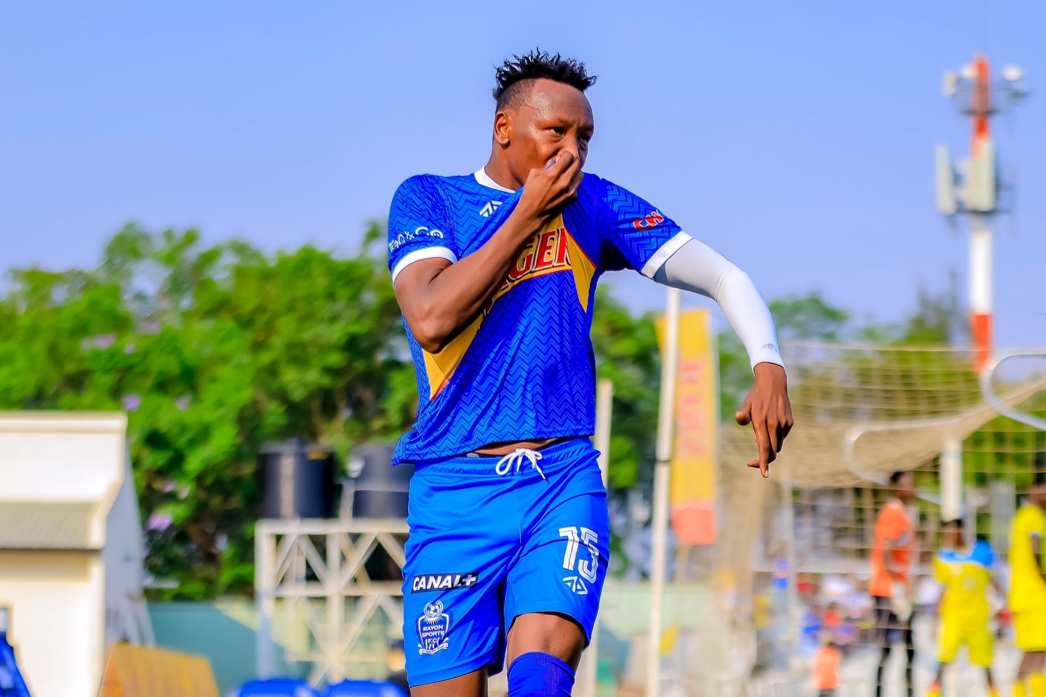 Nsabimana Aimable avuga ko Rayon Sports yamuhemukiye kugeza ubwo atekereje kureka burundu ruhago