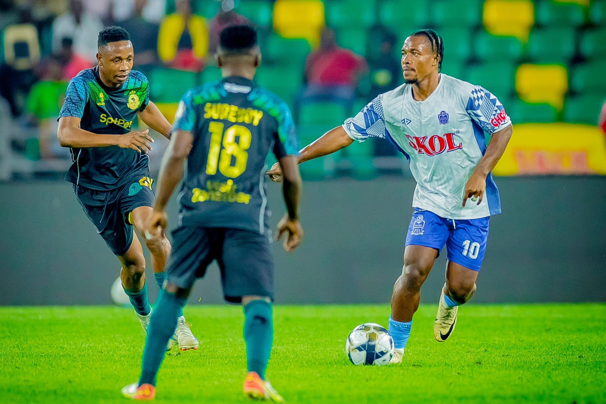 Rayon Sports igiye kumara ibyumweru bitatu idafite Bigirimana Abedi