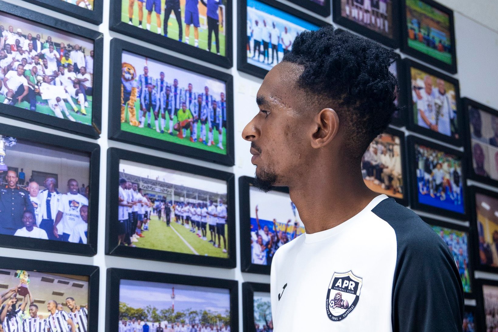 APR FC yerekanye umukinnyi mushya yasinyishije  ‎