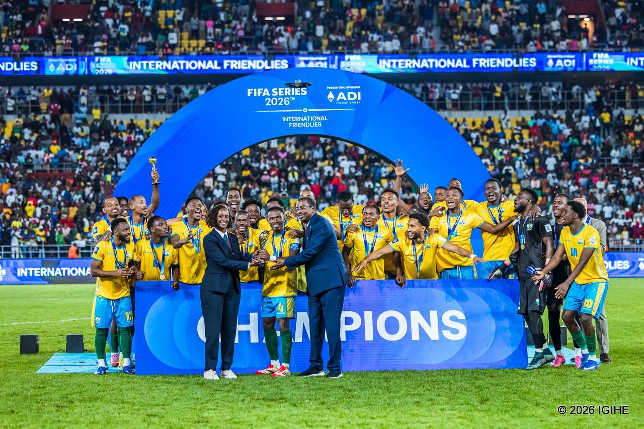 Imbere ya Perezida Kagame Amavubi yegukanye Igikombe cya FIFA Series