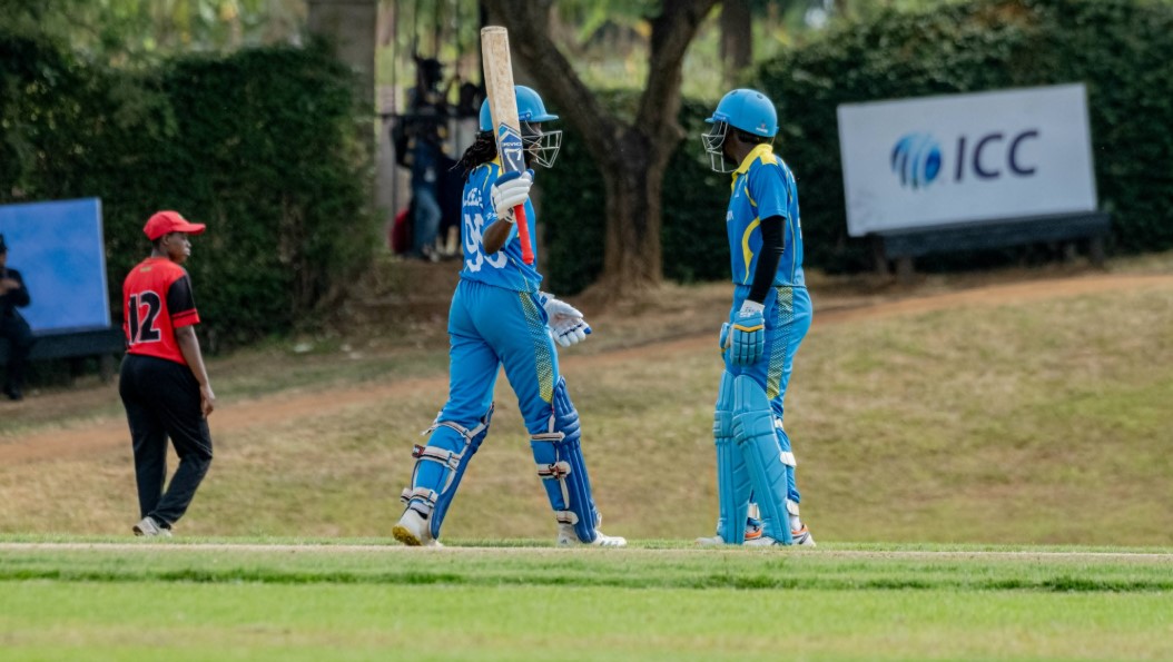 Cricket: U Rwanda rwigaranzuye Zimbabwe rufata umwanya wa mbere - AMAFOTO